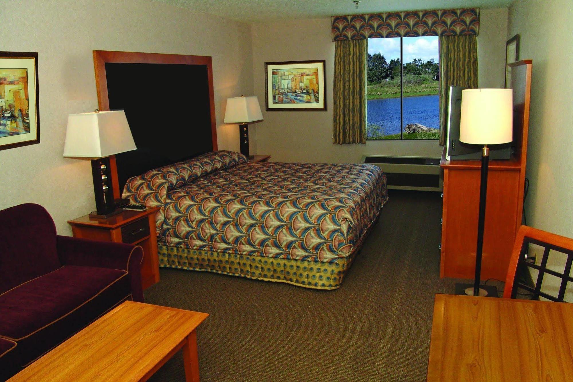 Red Lion Inn & Suites Seaside Rom bilde